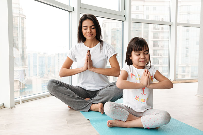 yoga for kids instructor image