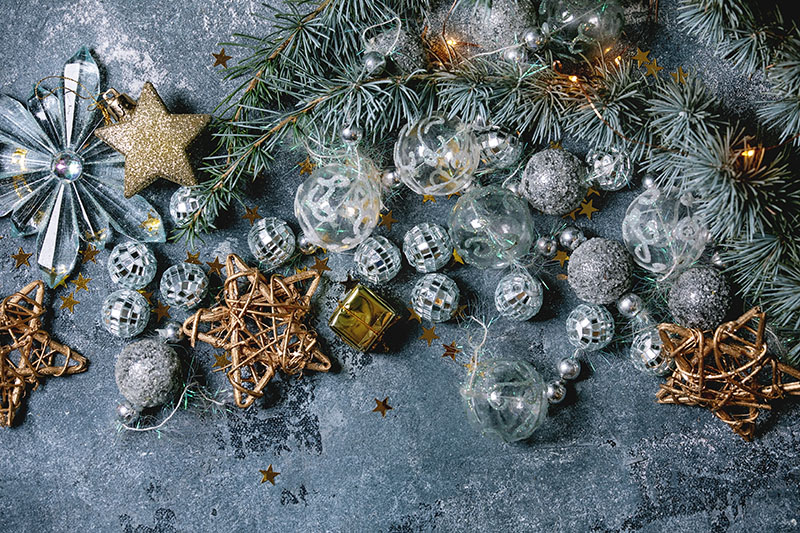 Silver And Gold Feng Shui Christmas Tree Decorations Image