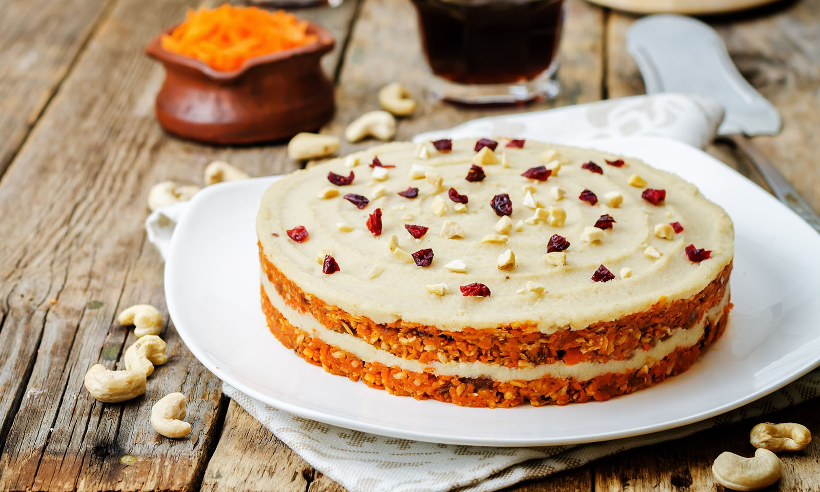 Raw Vegan Carrot Cake With Vegan Cream Frosting Solancha