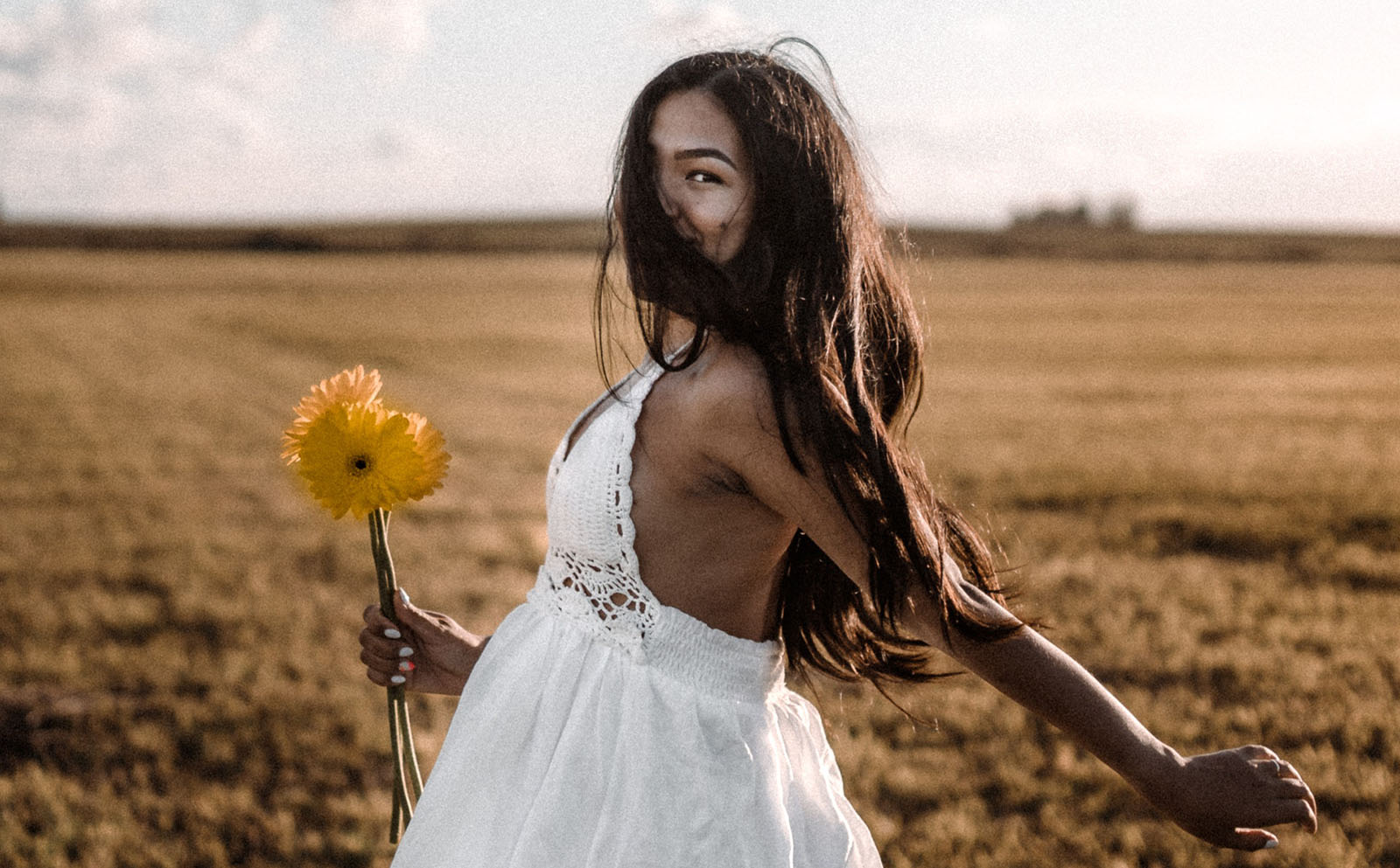 8 Signs You Are A Free Spirit Who Can Never Be Tamed SOLANCHA
